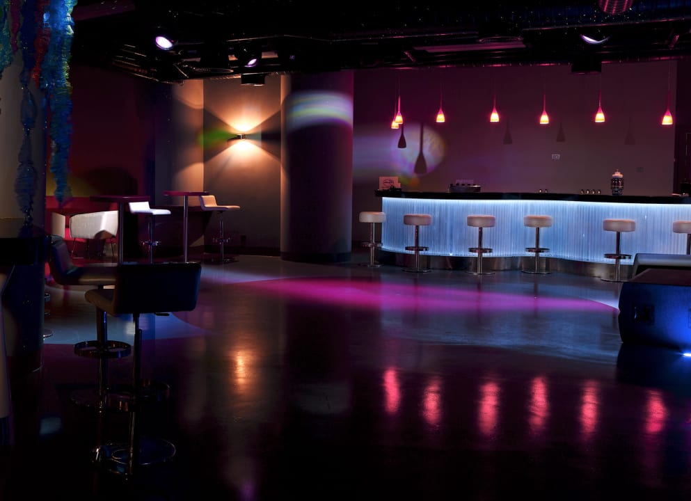 Disco Xanadu Island Hotel