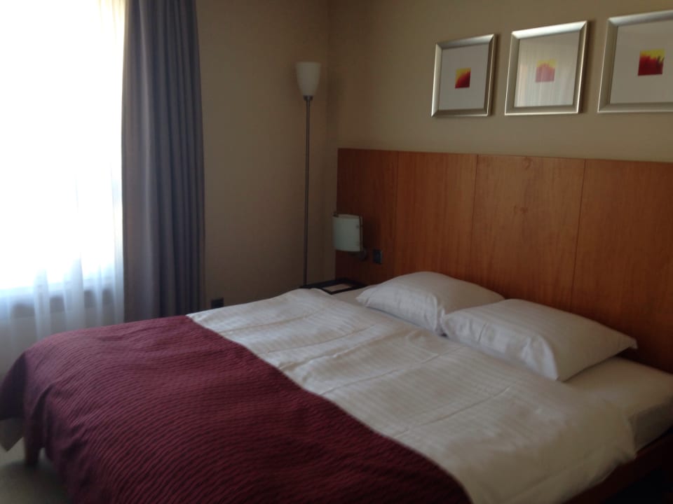 Zimmer Mövenpick Hotel Lausanne