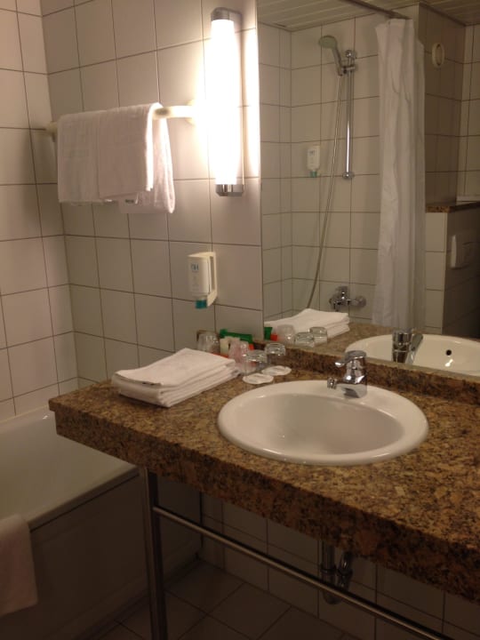 Badezimmer Hotel NH Leipzig Messe
