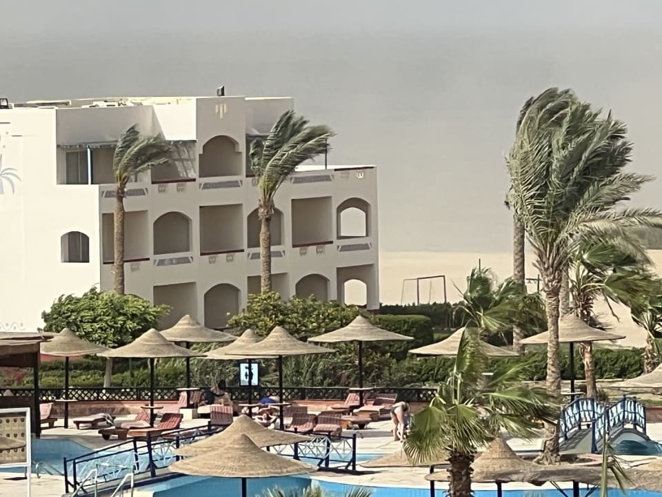 Außenansicht Bliss Nada Beach Resort