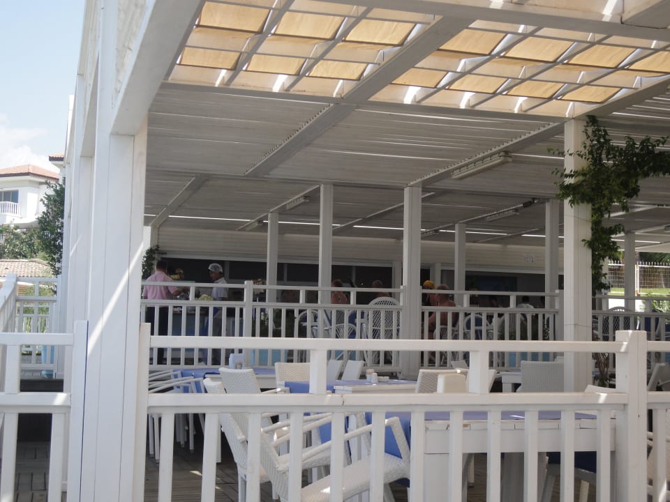 Die Dachterrasse am Strand Can Garden Resort