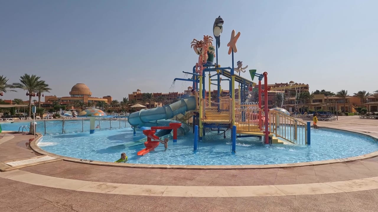 Pool Malikia Resort Abu Dabbab