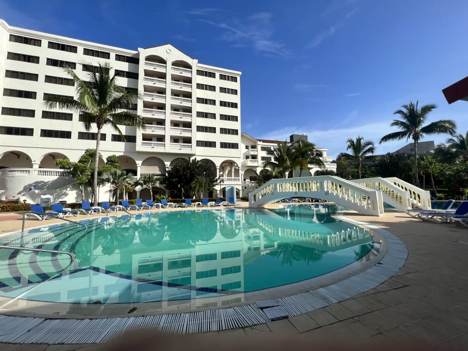 Pool Valentin Quinta Avenida Habana