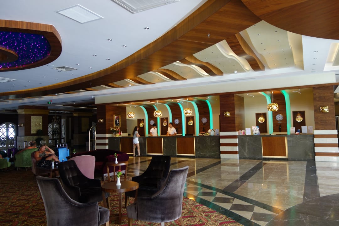 Reception Dizalya Palm Garden