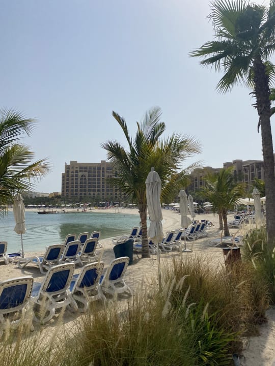 Strand DoubleTree by Hilton Resort & Spa Marjan Island
