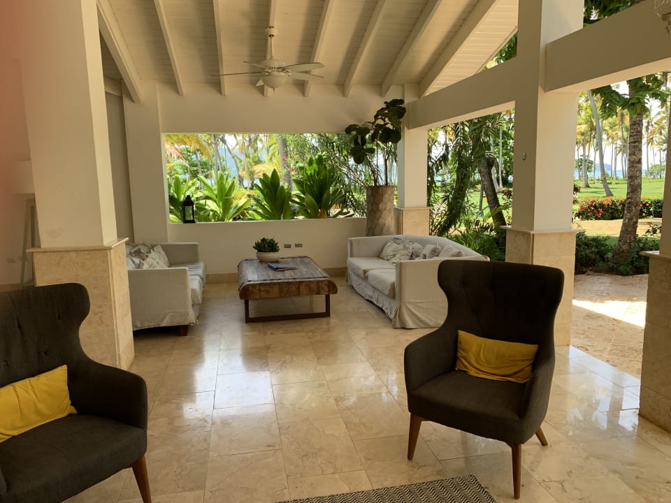 Lobby Wyndham Alltra Samana