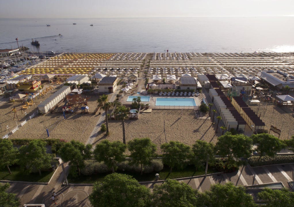 Beach Hotel Lungomare