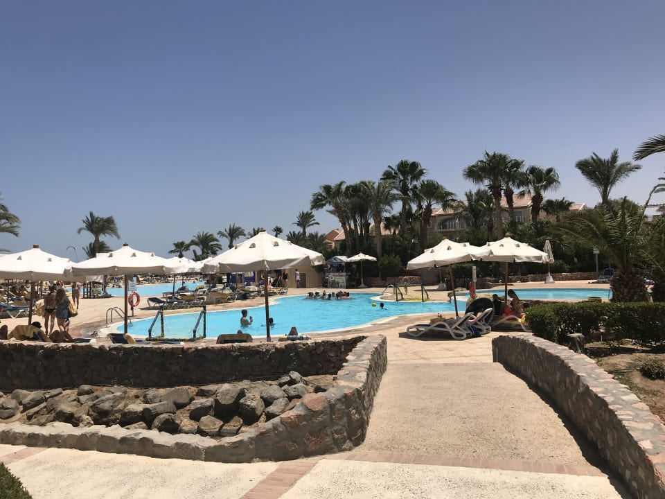 Pool Mövenpick Resort & Spa El Gouna