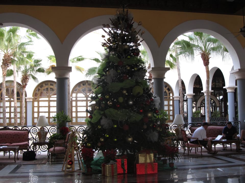 Weihnachten in der Lobby Hotel Riu Palace Cabo San Lucas