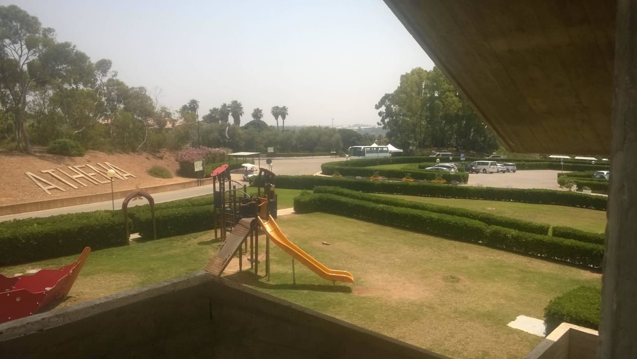 Plac zabaw przy hotelu I Giardini di Athena - Athena Resort