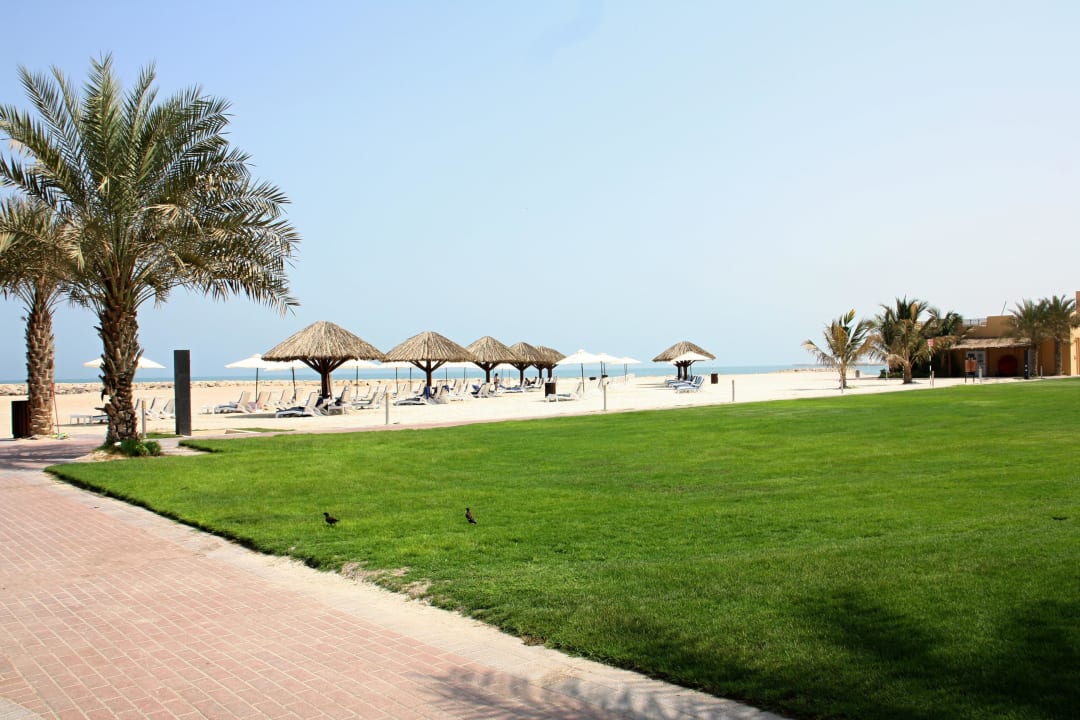Sauber und direkt am Hotel Rixos Al Mairid Ras Al Khaimah
