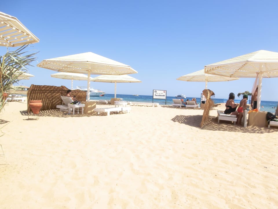 Strand Menaville Safaga