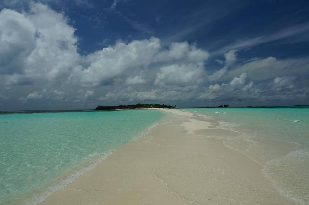 Strand Kuredu Island Resort & Spa