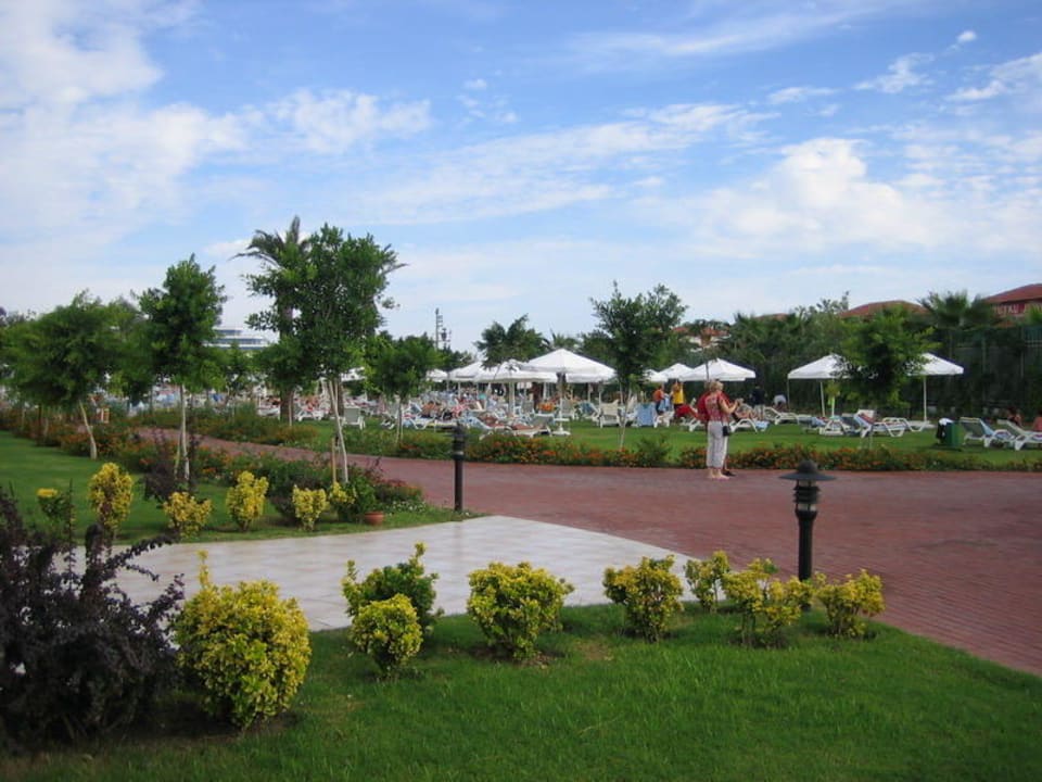 Gartenanlage Selectum Family Resort Side