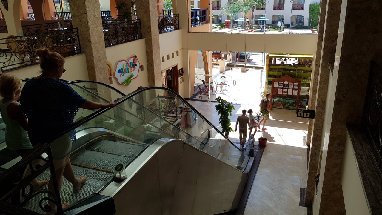 Lobby Titanic Beach Spa & Aqua Park