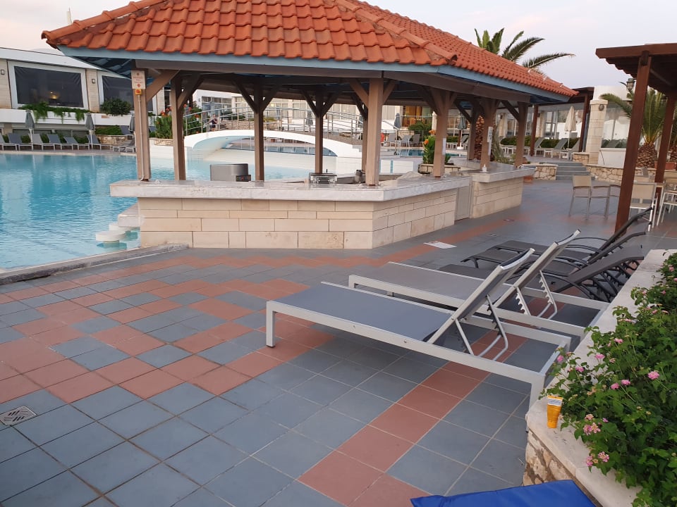 Pool Annabelle Beach Resort