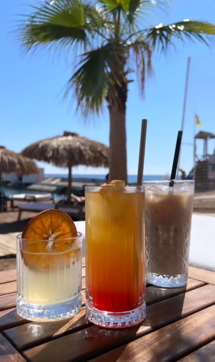 Strand Rubi Platinum Sign