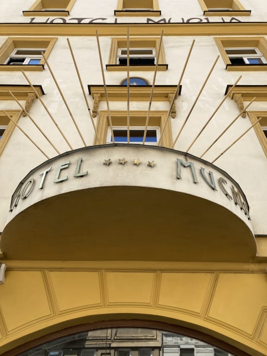 Außenansicht Hotel Mucha