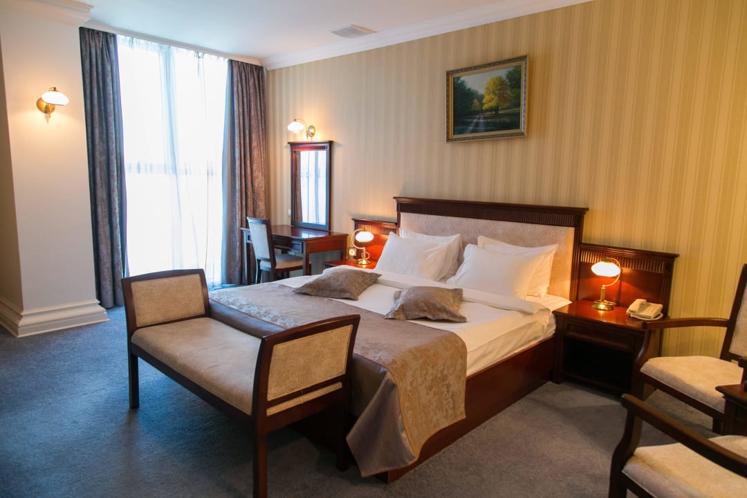 Executive Suite Bedroom Grand Hotel Astrakhan
