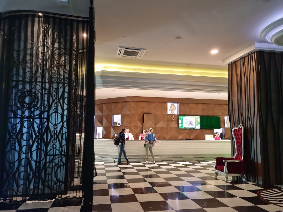 Lobby Hotel Delphin Imperial