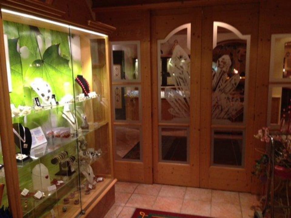 Eingangsbereich Hotel Bergcristall