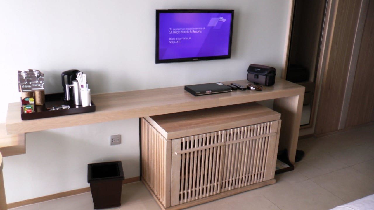 Minibar und Flachbild TV Dusit Thani Krabi Beach Resort