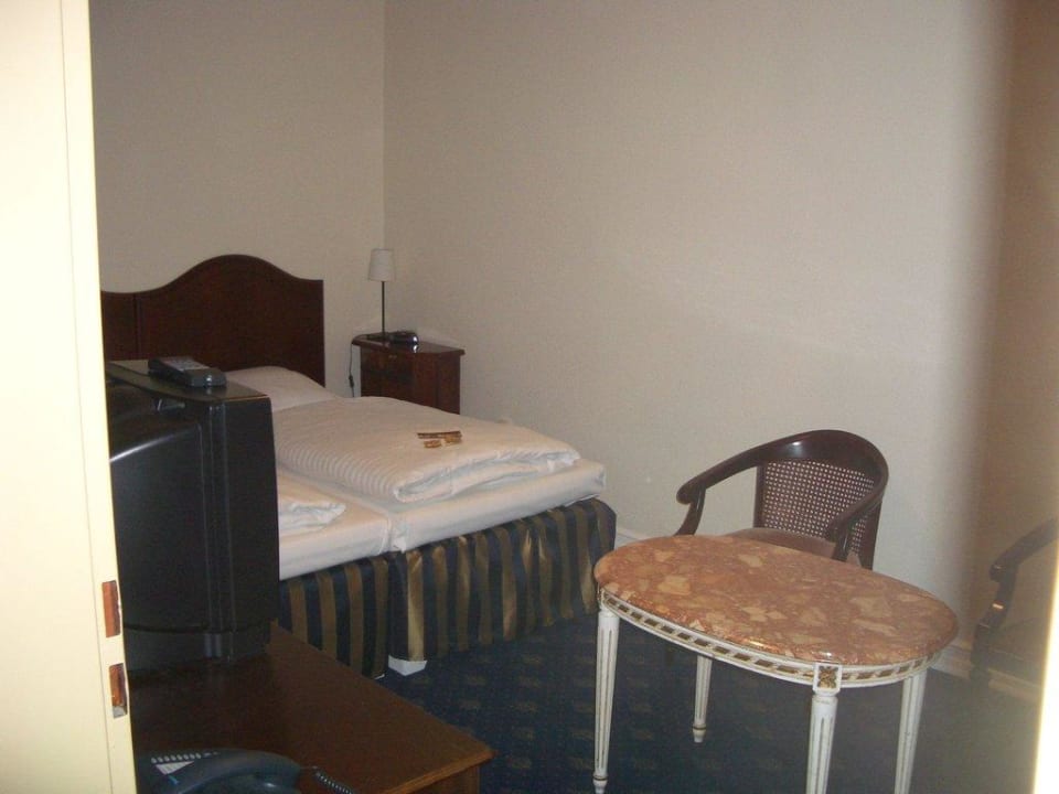 Zimmer 33 Hotel Continental Hamburg