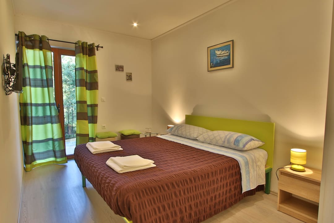 Comfort room Oblica Rooms and Apartment Feral