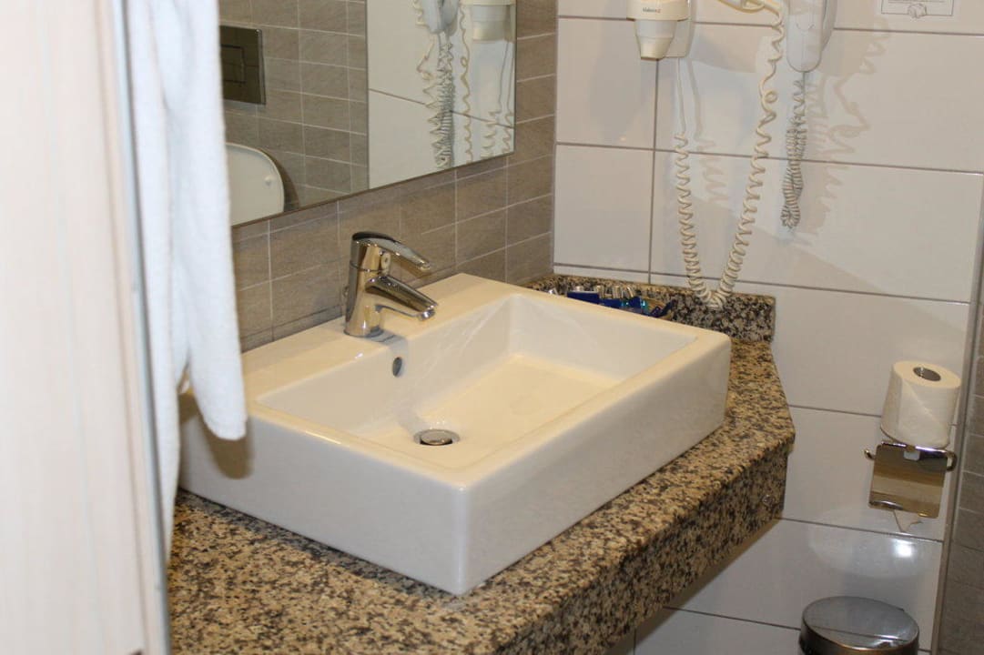 Waschtisch Hotel Grand Okan