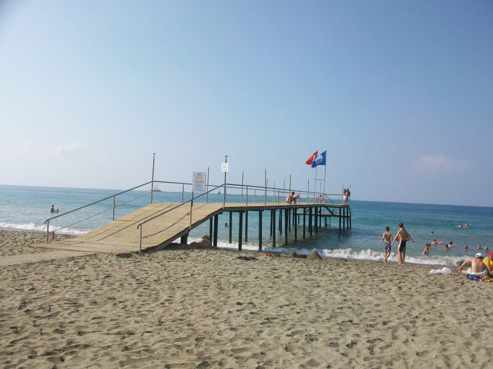 Strand Club Turtas Beach Hotel