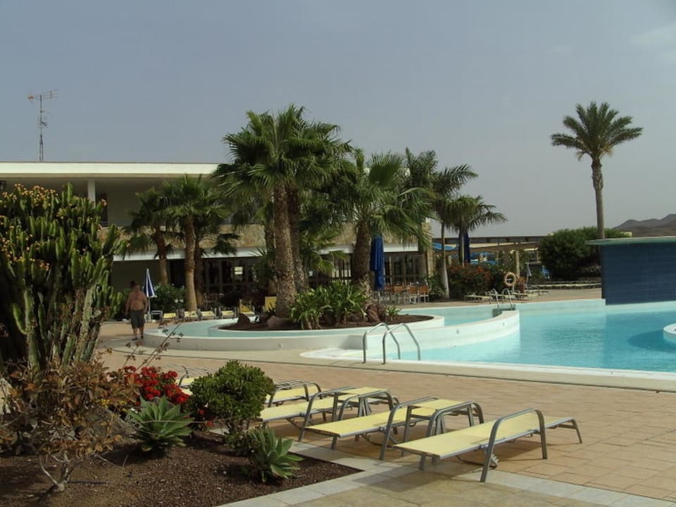 Wunderschöne und große Poolanlage Playitas Aparthotel