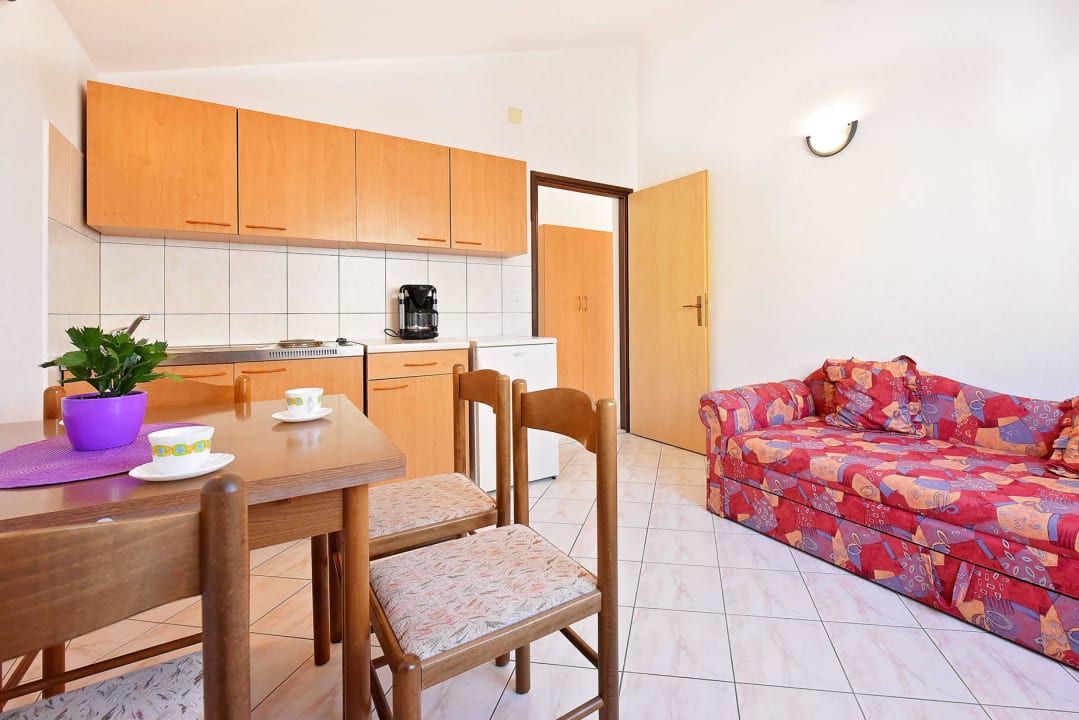 Kitchen Apartments Anton