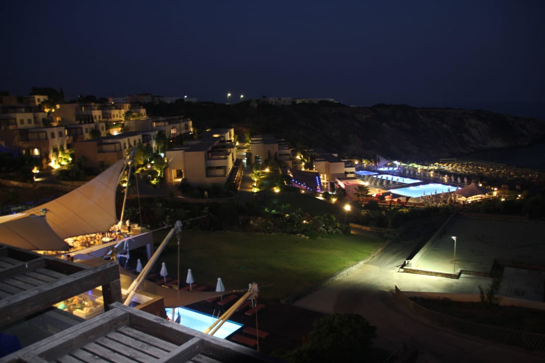 Blick über die Anlage vom Hauptgebäude Atlantica Mikri Poli Crete