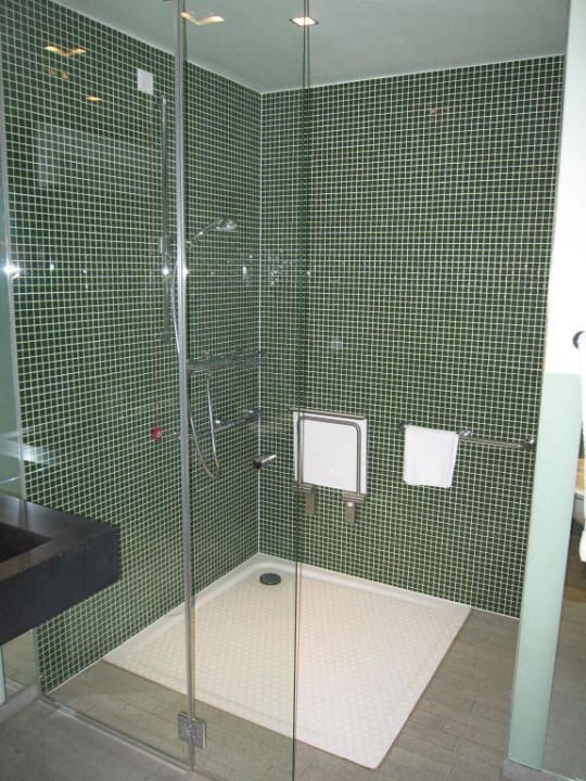Behindertengerechte Dusche Radisson Blu Hotel Köln