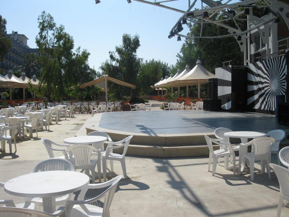 Animationsbühne Lonicera Resort & Spa Hotel