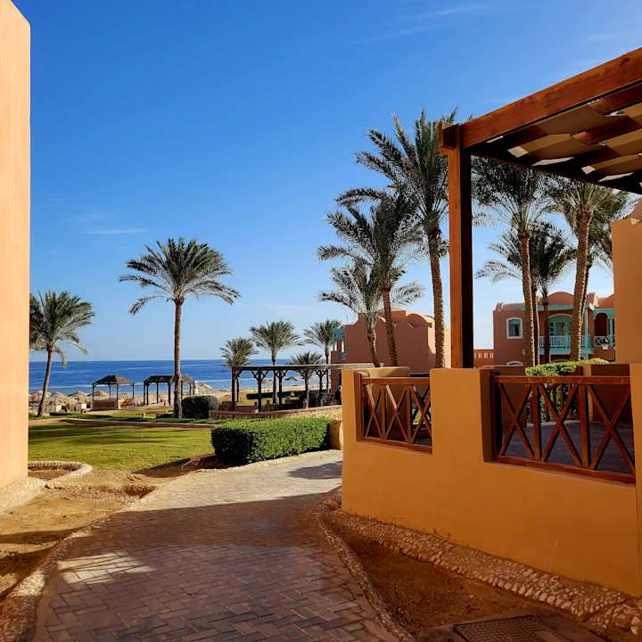Außenansicht Radisson Blu Resort, El Quseir