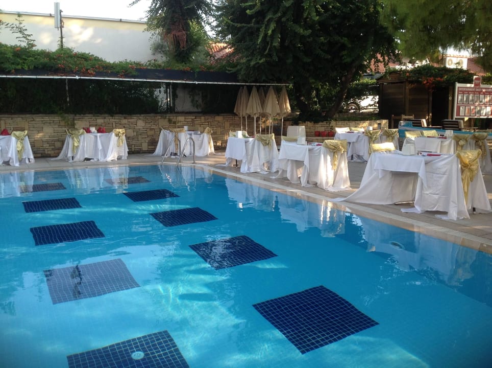Der Pool am Abend Trendy Side Beach Hotel - Adults only