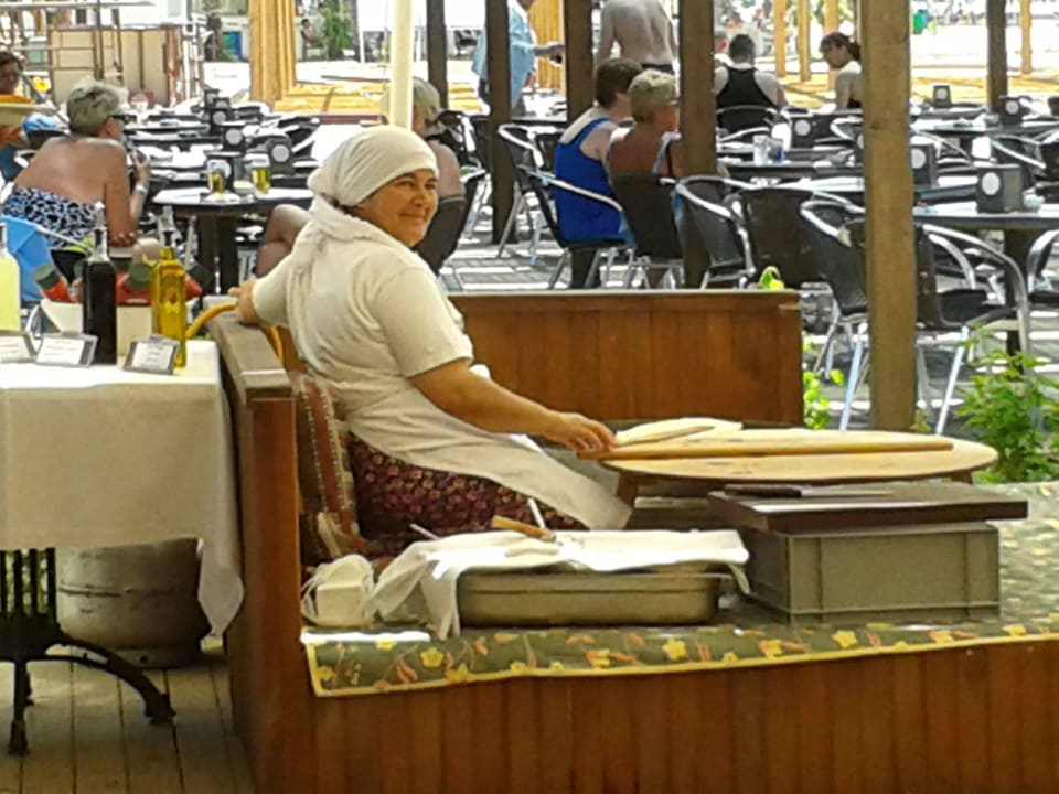 Strandbar - leckere Fladen süß und herzhaft  Sentido Trendy Verbena Beach
