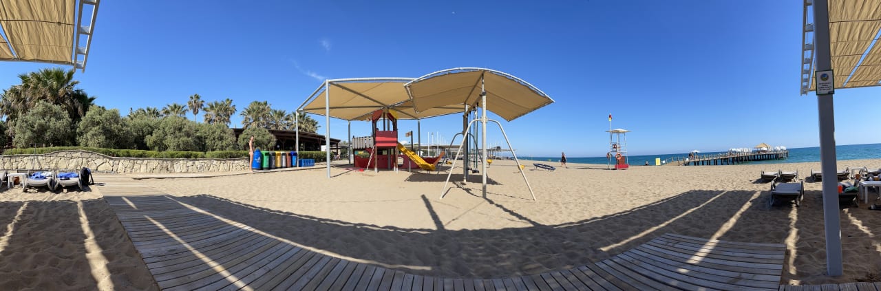 Strand Blue Waters Club