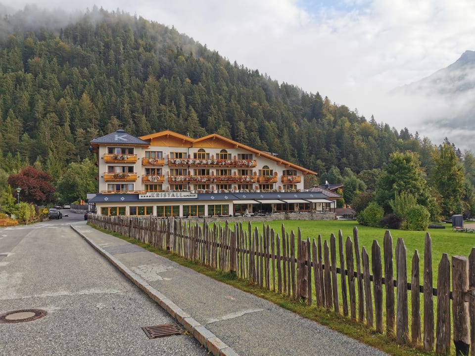 Außenansicht Verwöhnhotel Kristall