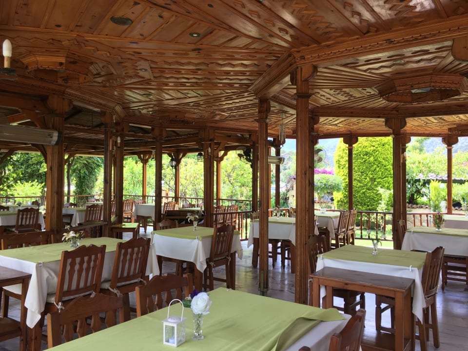 Restaurant Asur Hotel Assyrian