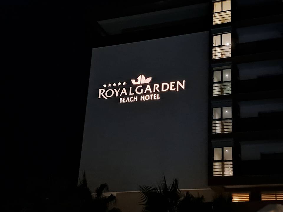 Außenansicht Hotel Royal Garden Beach