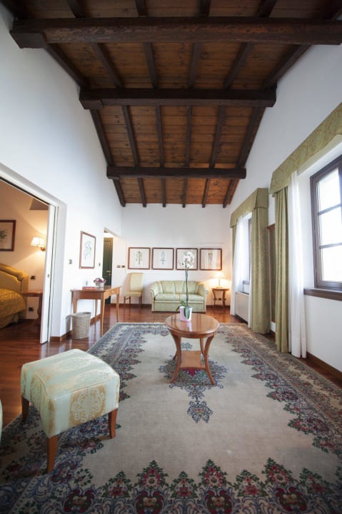 Suite Flying Dutchman  Relais Casali della Cisterna