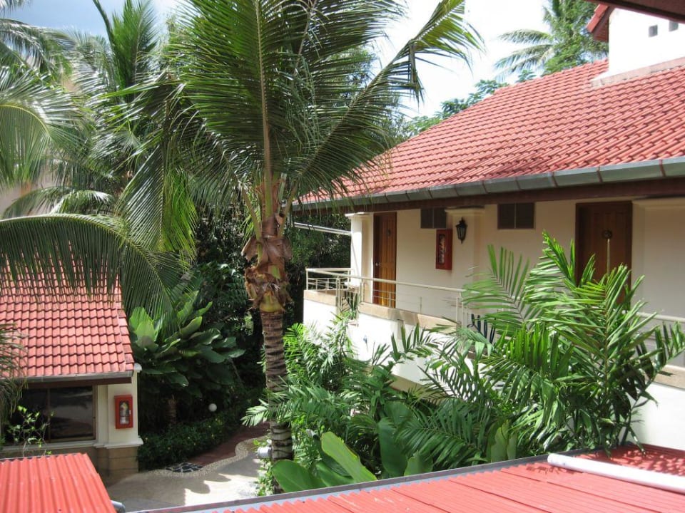 Blick vom Zimmer in den Innenhof Horizon Patong Beach Resort & Spa