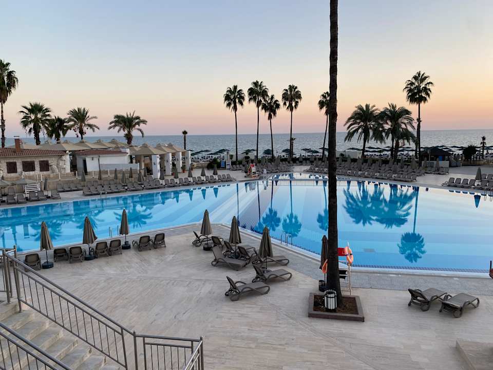 Pool Adora Hotel & Resort