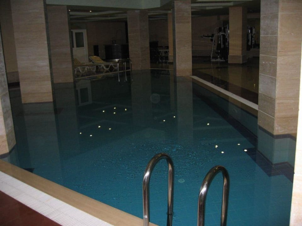 Innenpool Hotel Orfeus Park