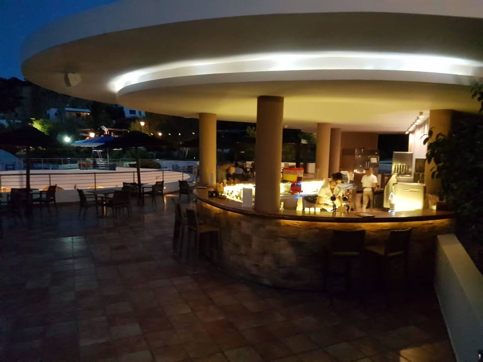 Poolbar alltoura Club Hotel Porto Angeli Beach Resort