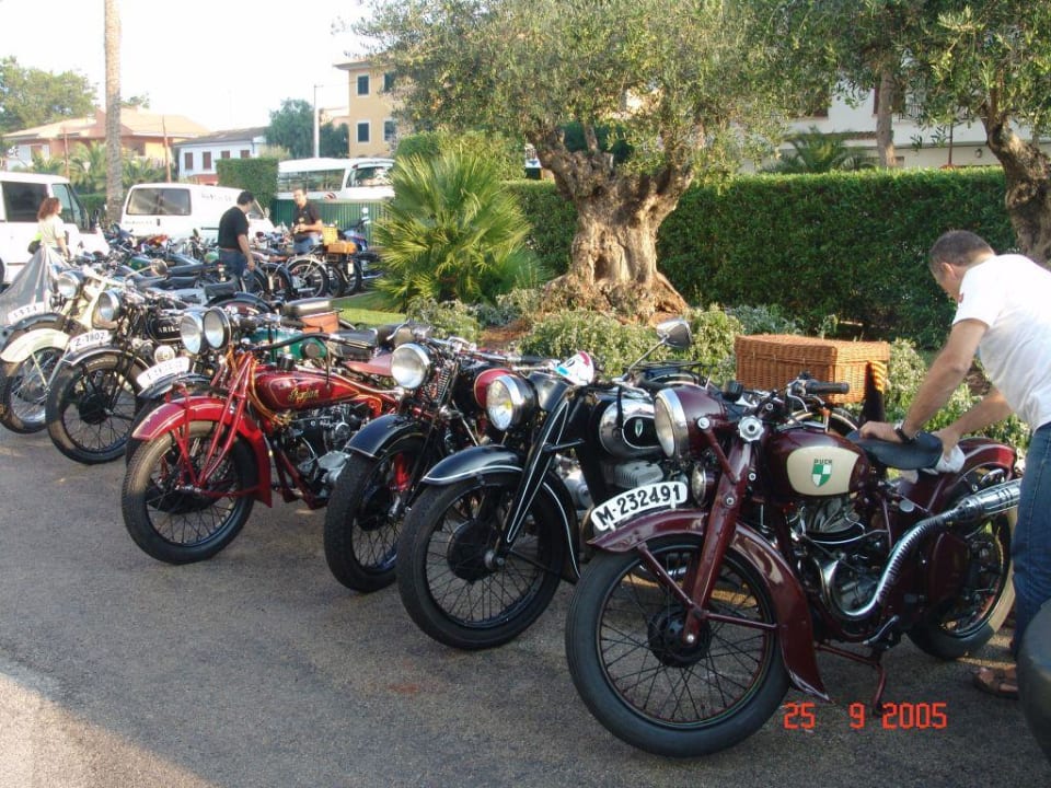 Oldtimertreffen im Hotel Hotel Exagon Park