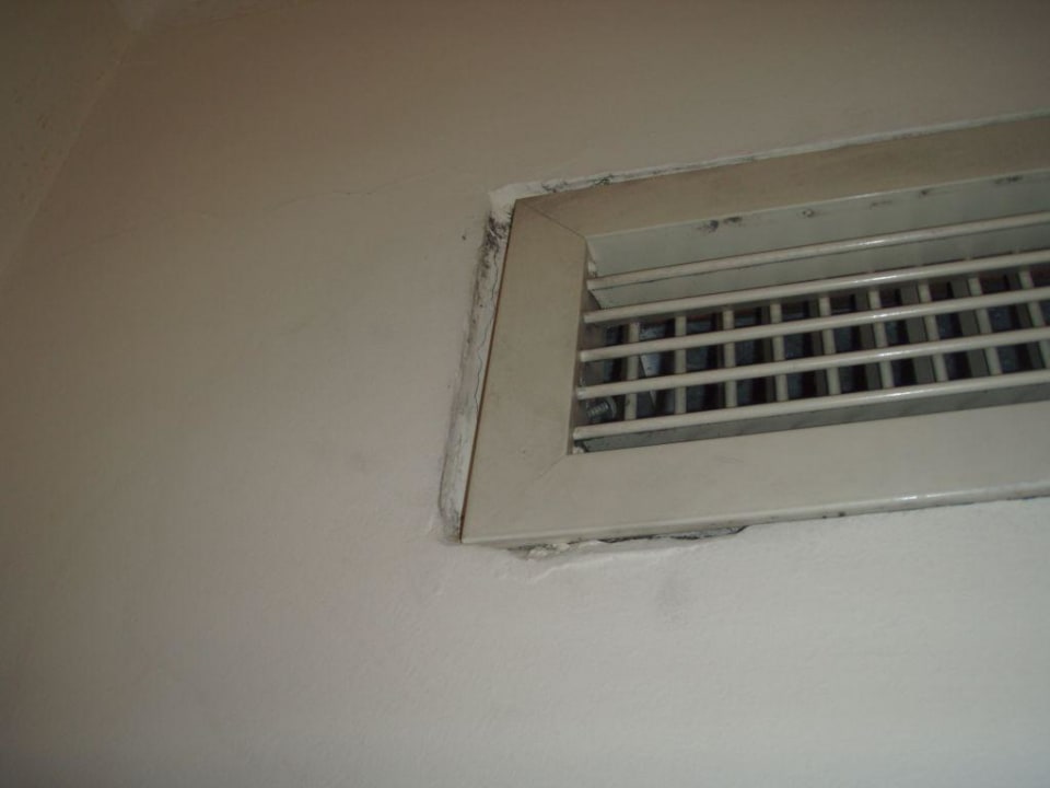 Verdreckte und laute Klimaanlage im Zimmer 656! Ghazala Beach