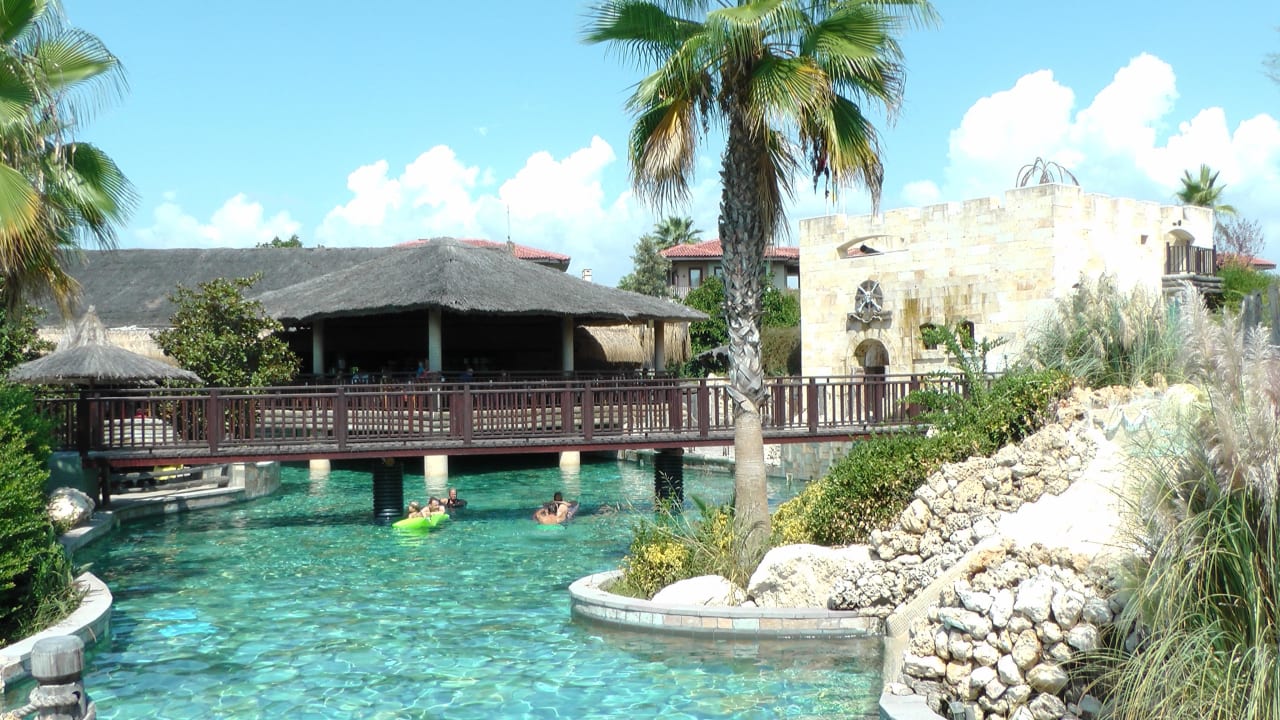 Amazon Water World Club Grand Side